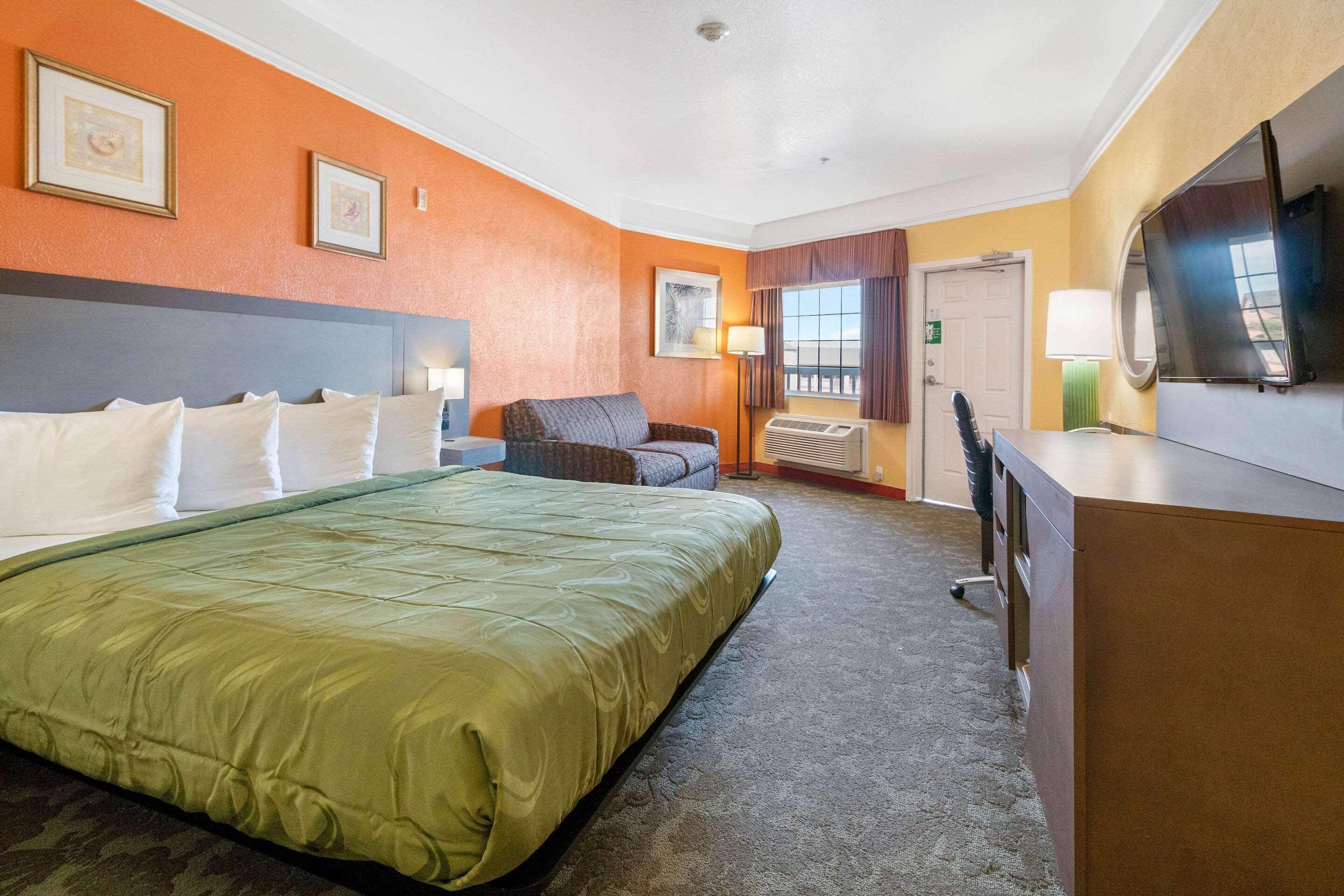 Quality Inn & Suites Galveston - Beachfront Buitenkant foto