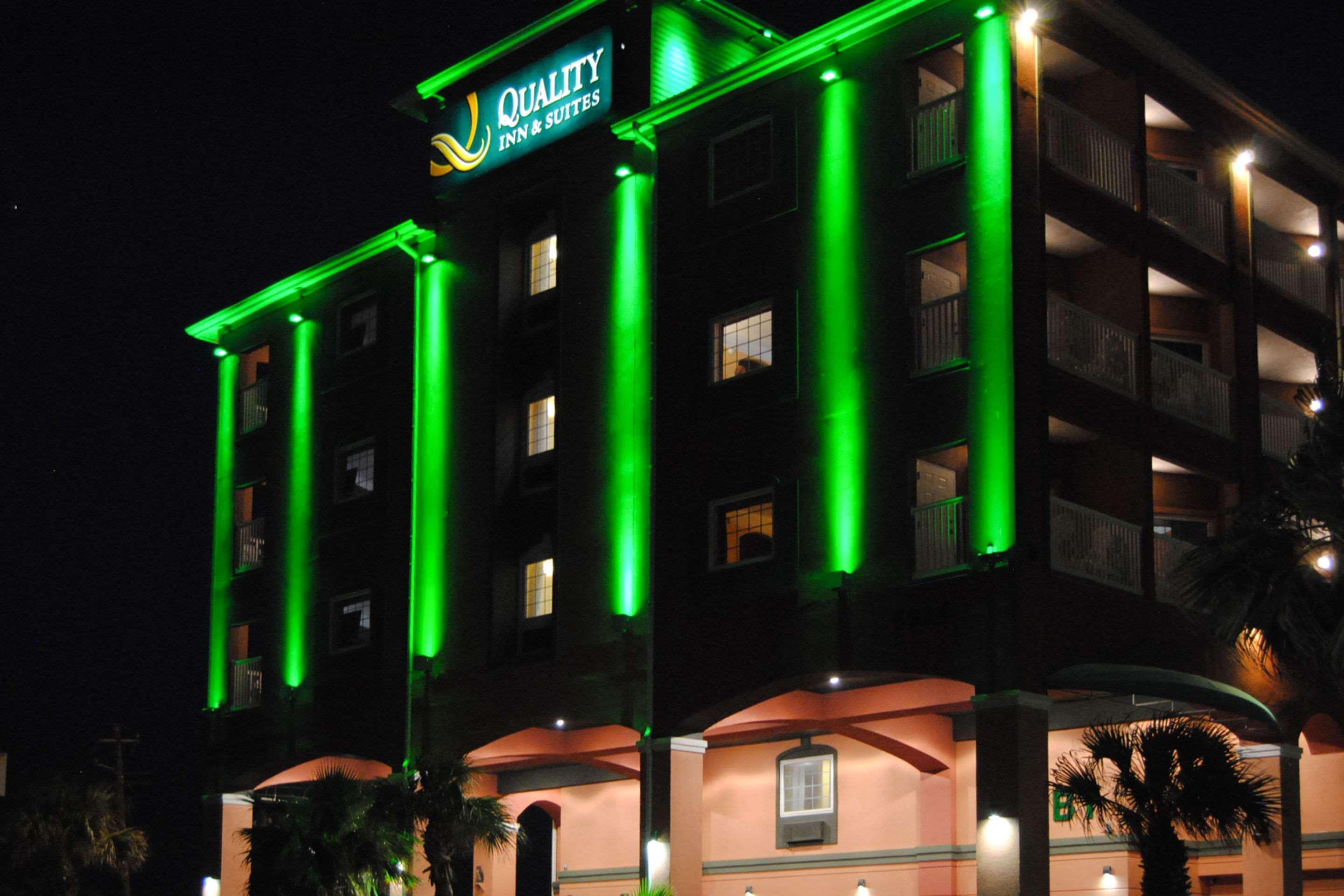 Quality Inn & Suites Galveston - Beachfront Buitenkant foto