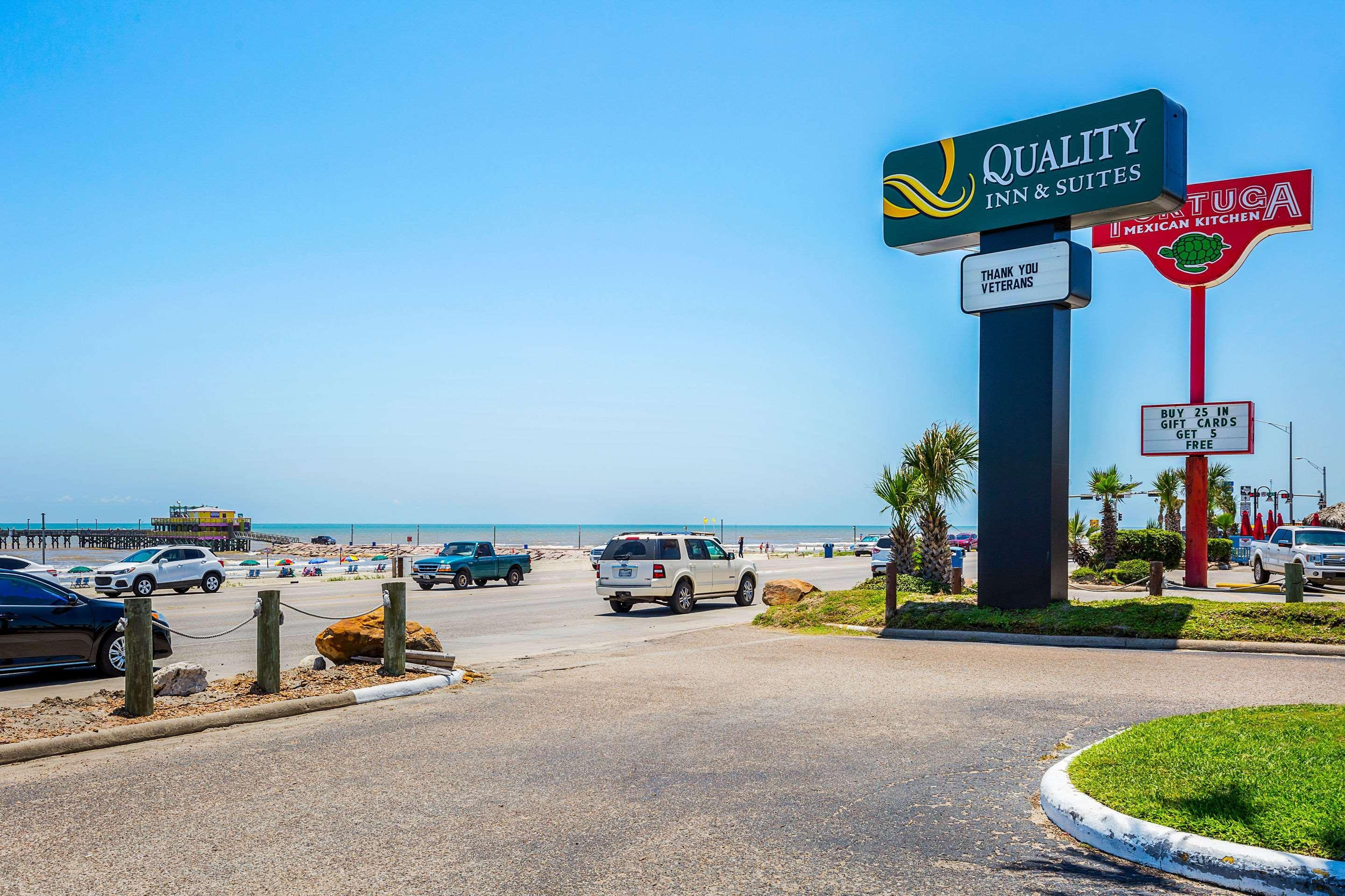 Quality Inn & Suites Galveston - Beachfront Buitenkant foto