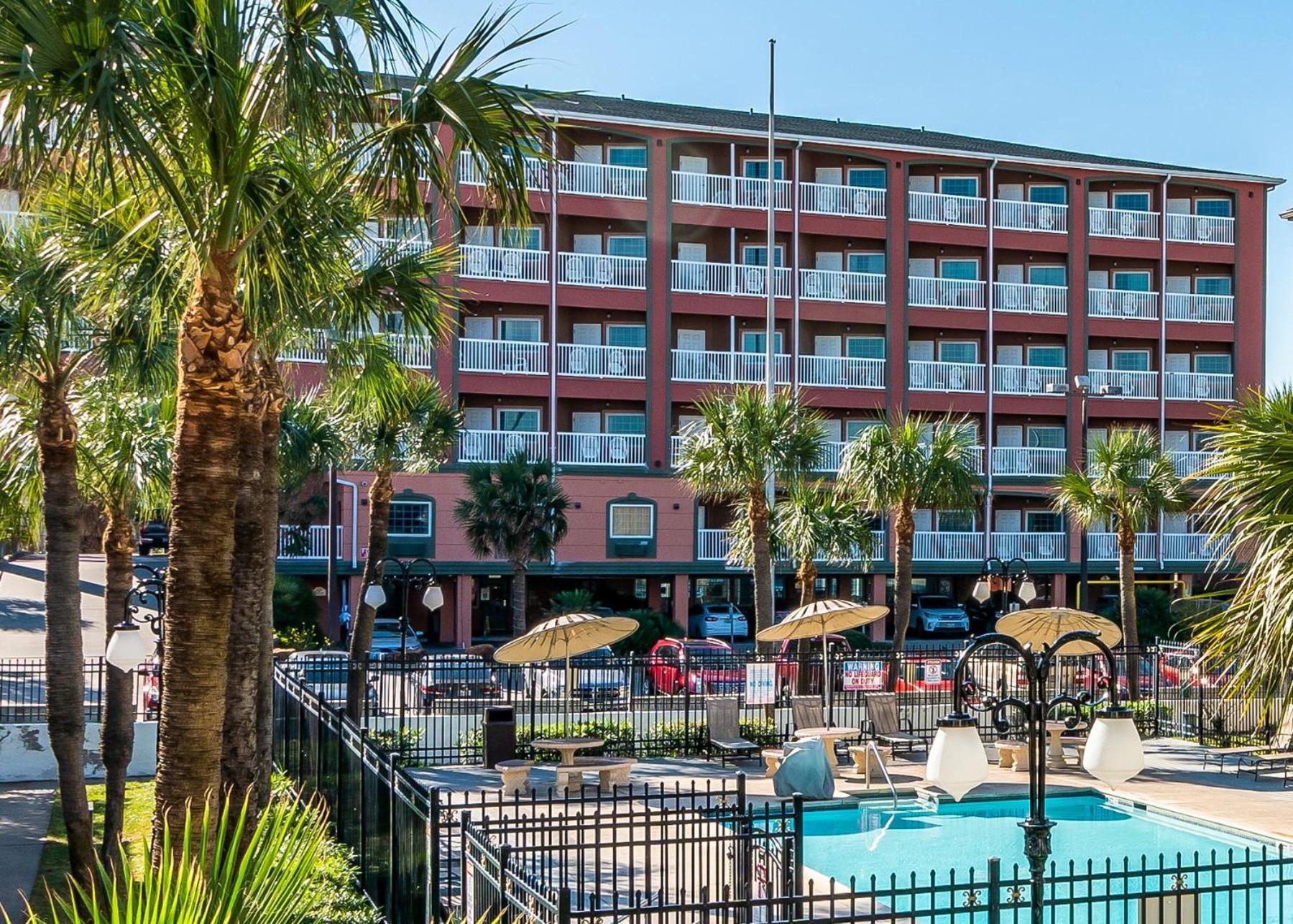 Quality Inn & Suites Galveston - Beachfront Buitenkant foto