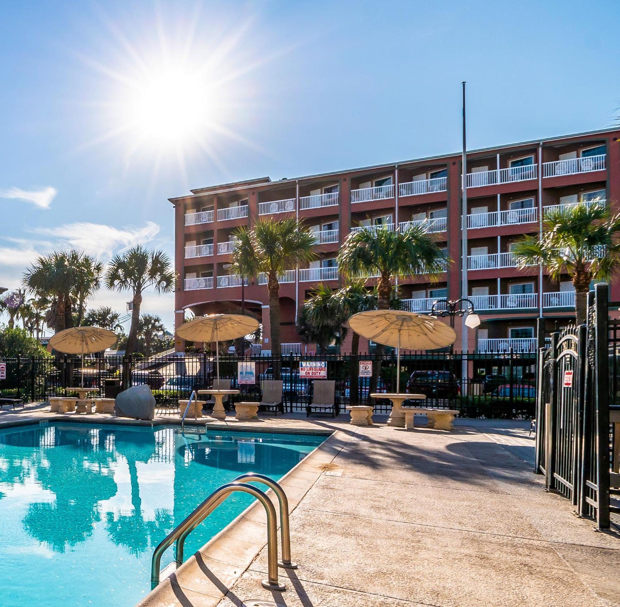 Quality Inn & Suites Galveston - Beachfront Buitenkant foto