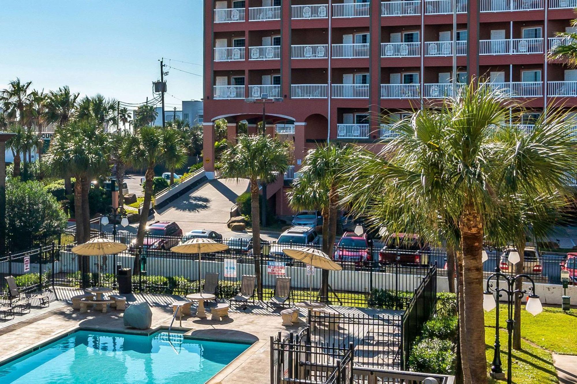 Quality Inn & Suites Galveston - Beachfront Buitenkant foto