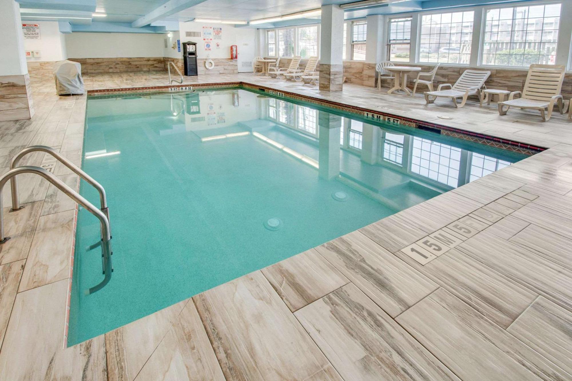 Quality Inn & Suites Galveston - Beachfront Buitenkant foto